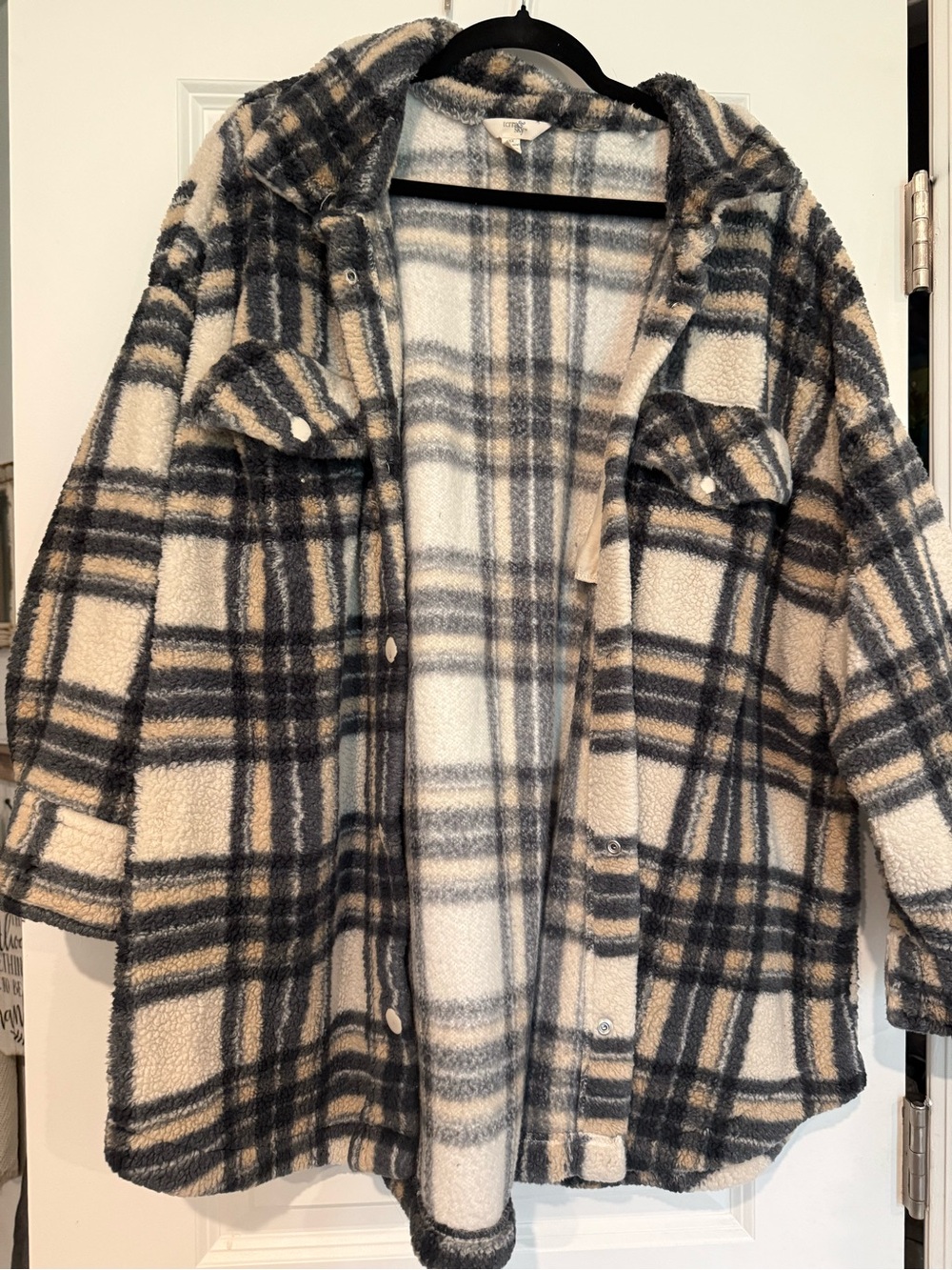 Cozy Gray Black Sherpa Scarf - Unbranded
